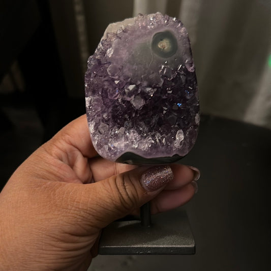 Druzy Amethyst on stand