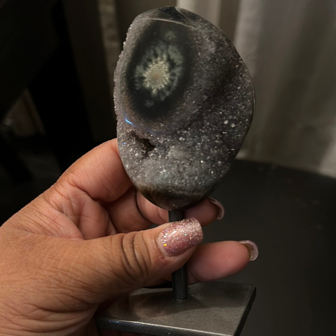 Druzy Amethyst on stand